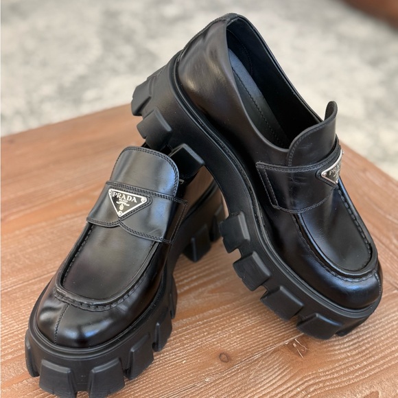 Prada Black Leather Lug-Sole Monolith Loafers with Logo Plaque - Picture 2 of 8